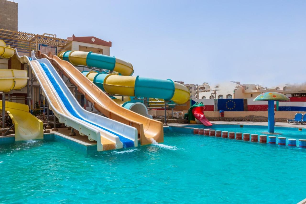 King Tut Aqua Park Station touristique